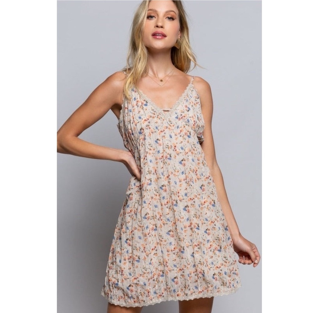 POL Now or Never Floral Mini Slip Dress Lace Trim Empire Waist Tie Back Boho S